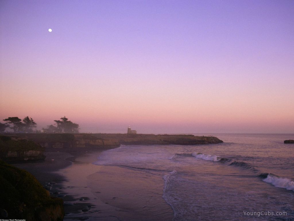 Santa Cruz Lighthouse at Sunset, Lighthouse State Beach, California